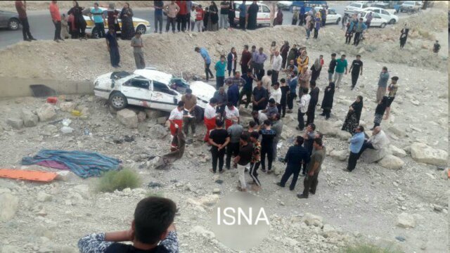 مرگ ۸ عضو یک خانواده در پی واژگونی پژو پارس در محور یاسوج-چرام