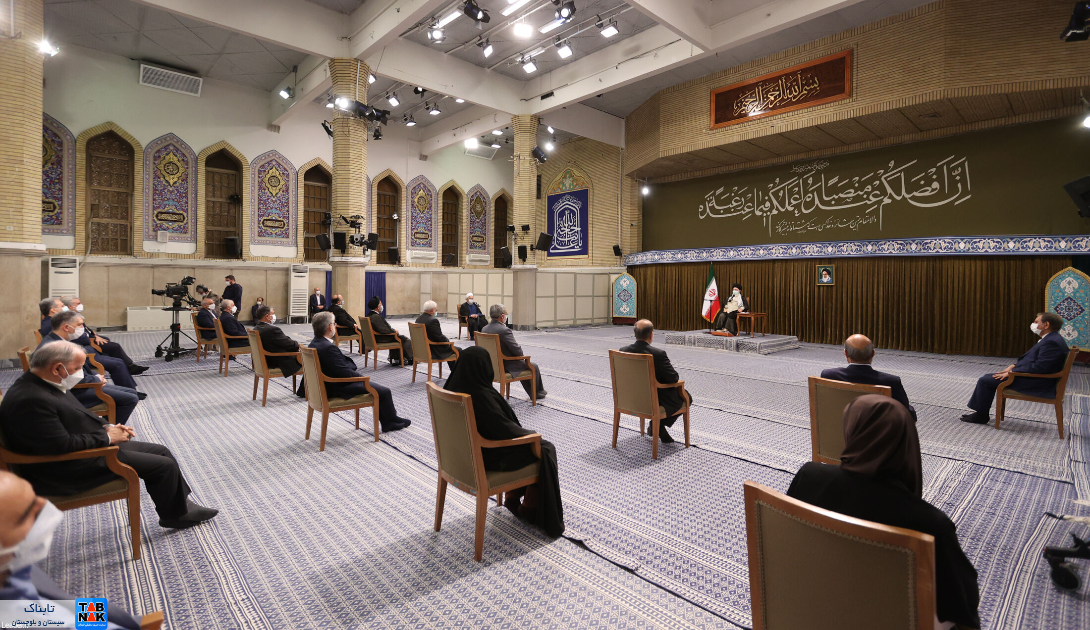 دیدار رئیس‌جمهور و اعضاء هیئت دولت با رهبر انقلاب اسلامی
