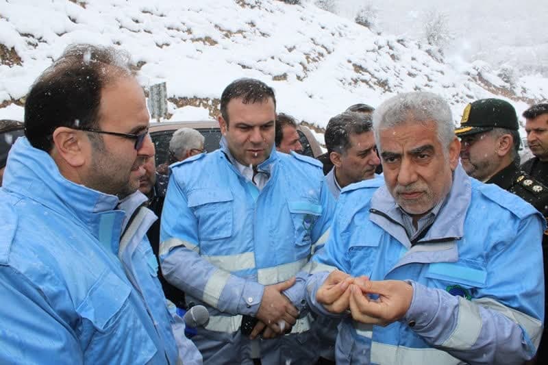 حضور استاندار گیلان در رضوانشهر با هدف بازدید از روستاهای درگیر برف سنگین این شهرستان